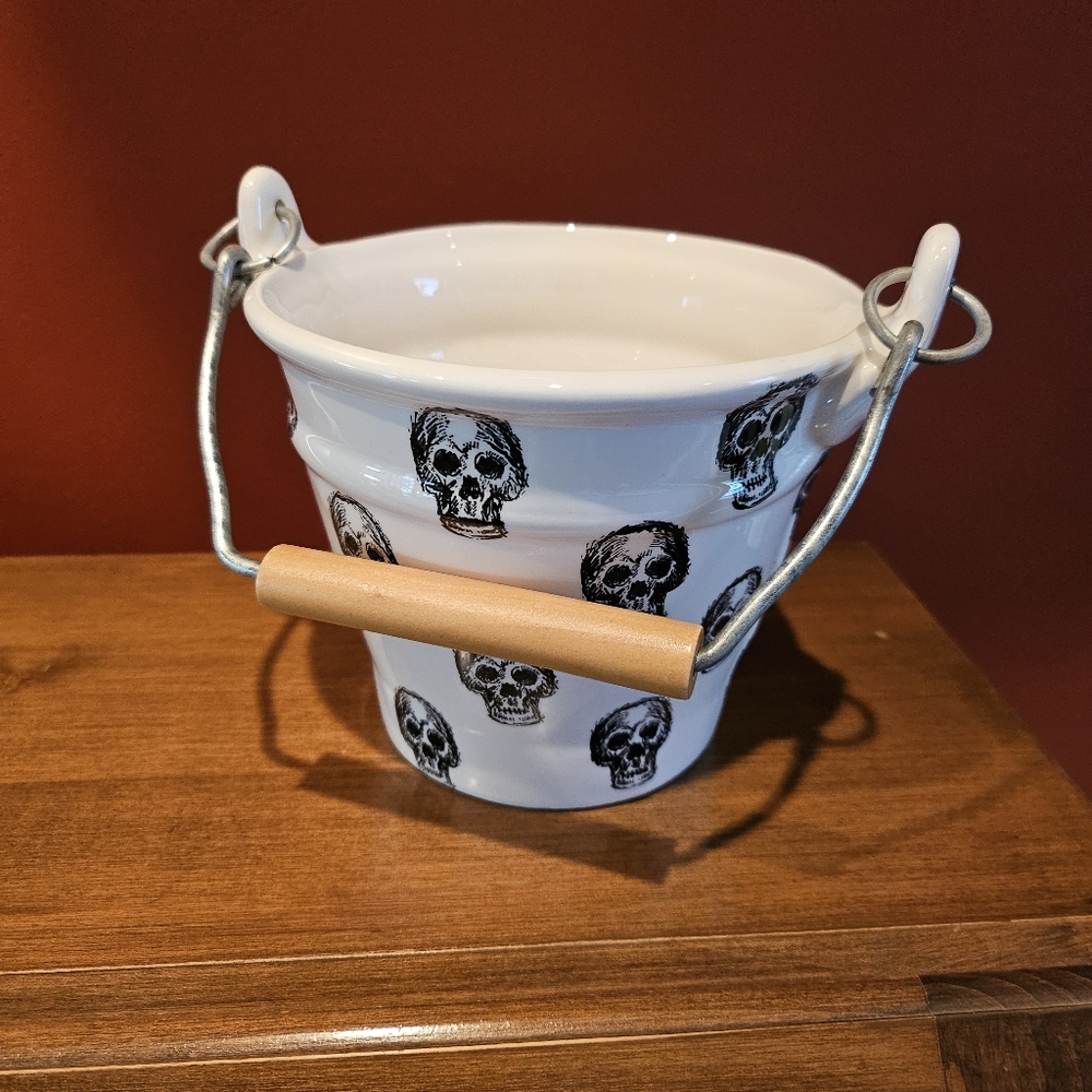 Ceramic "Bucket" with Skull Design